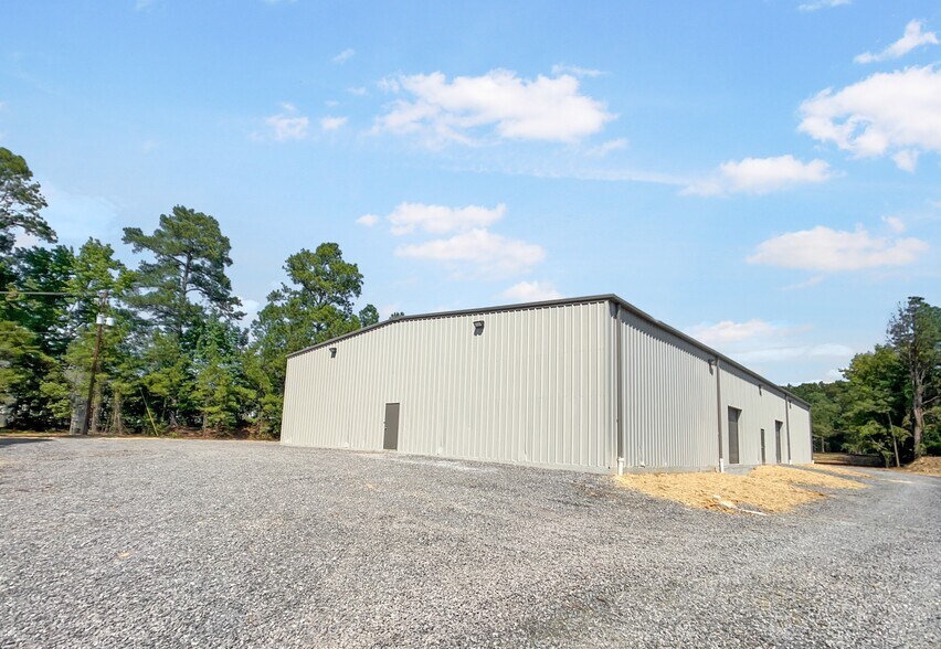 More Photos Of 6115 18th Ave, Tuscaloosa Warehouse For Lease
