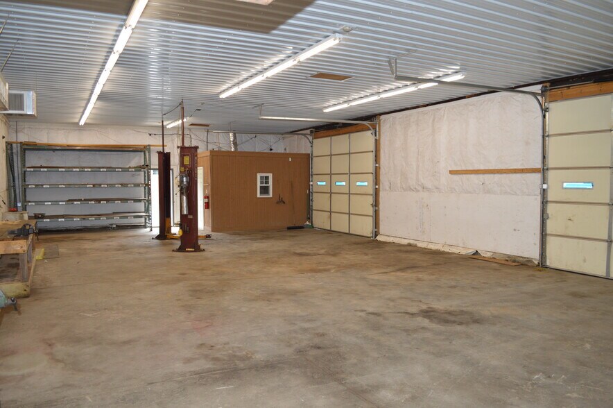 More Photos Of 6970 Siler City Snow Camp Rd, Snow Camp Industrial For Lease
