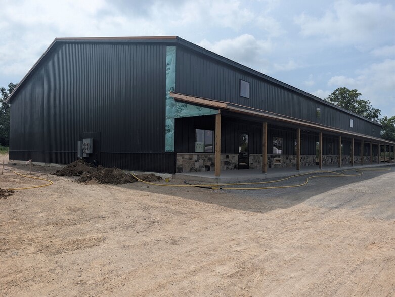 More Photos Of N7144 Bowers Rd, Elkhorn Industrial For Lease