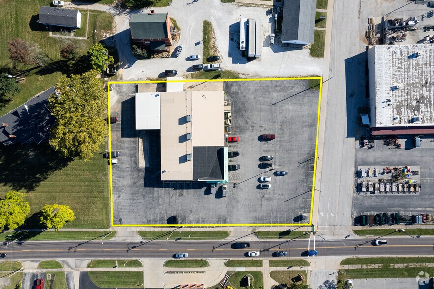 More Photos Of 702 E Main St, Warrenton Storefront Retail Office For Sale