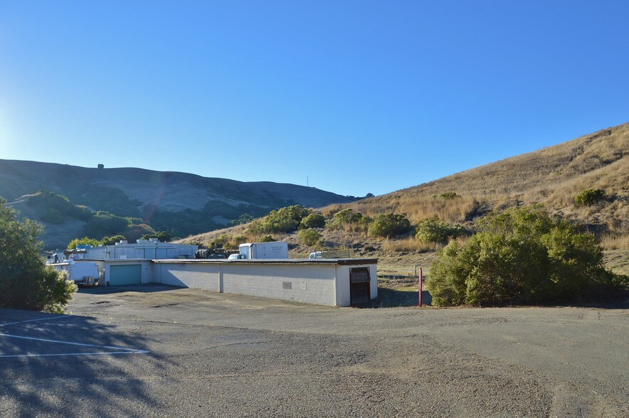 More Photos Of 18120 Bollinger Canyon Rd, San Ramon Manufacturing For Sale
