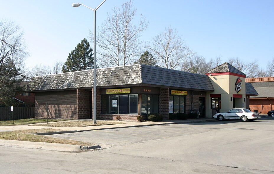 More Photos Of 5695-5701 W 95th St, Overland Park Freestanding For Sale