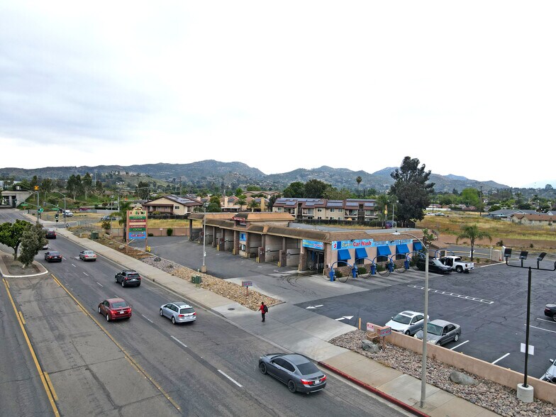 Primary Photo Of 1437 E Main St, El Cajon Carwash For Lease