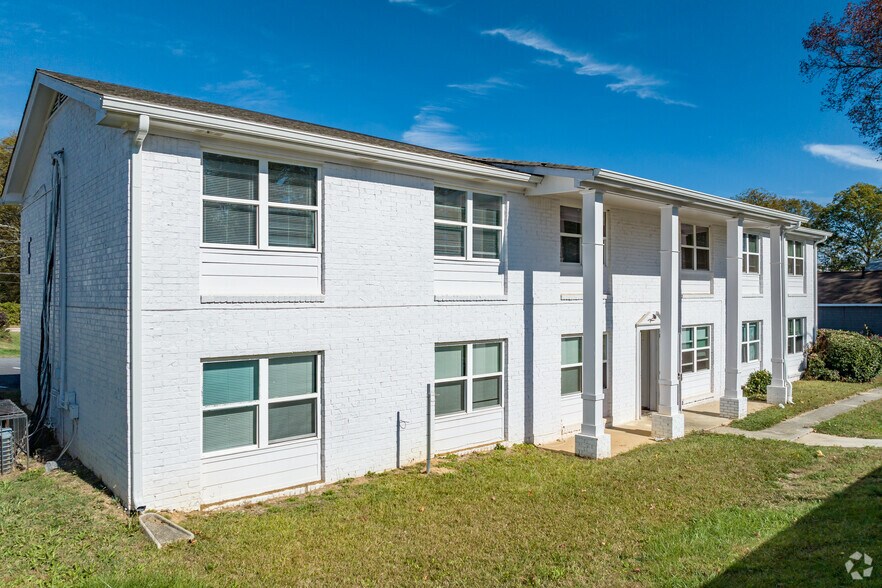 More Photos Of 969 Forest Ave, Forest Park Apartments For Sale