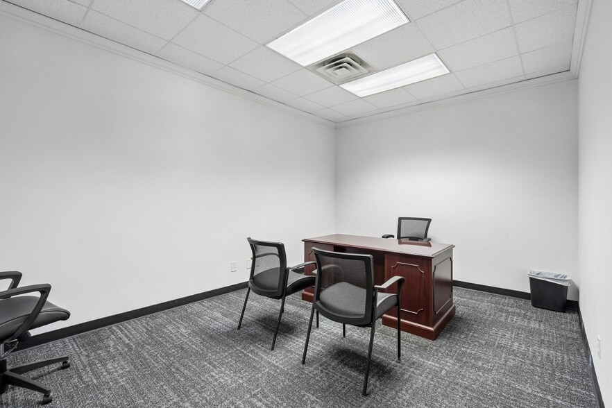 More Photos Of 7925 N Wilshire Ct, Oklahoma City Manufacturing For Sale