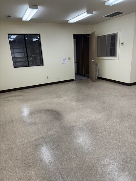 More Photos Of 295 Convair Ave, Chico Industrial For Sale