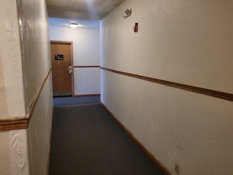 More Photos Of 4476 N 29th St, Milwaukee Freestanding For Sale