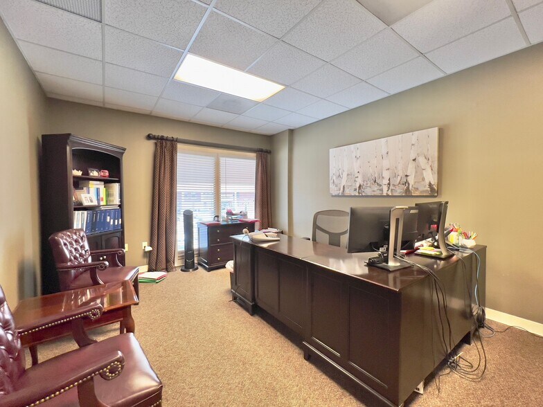 More Photos Of 356-366 New Byhalia Rd, Collierville Medical For Lease