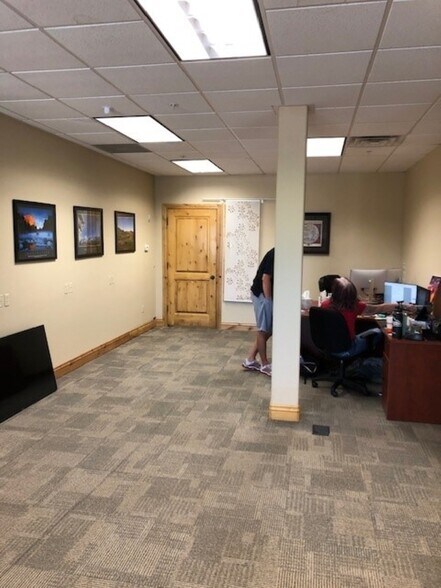 More Photos Of 3130 W Maple Loop Dr, Lehi Office For Lease