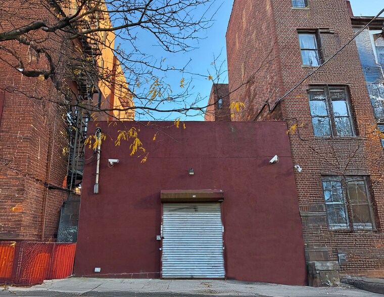 Primary Photo Of 1246 Spofford Ave, Bronx Warehouse For Sale