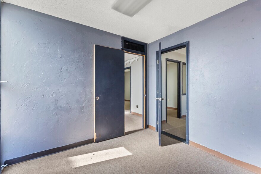 More Photos Of 710-712 S Tejon St, Colorado Springs Office For Sale