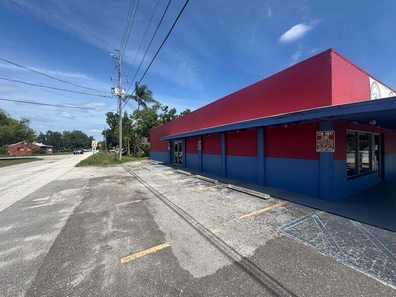 More Photos Of 6399 Haines Rd, Saint Petersburg Freestanding For Lease