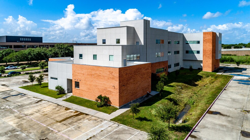 More Photos Of 14602 Presidio Square Blvd, Houston Office For Sale