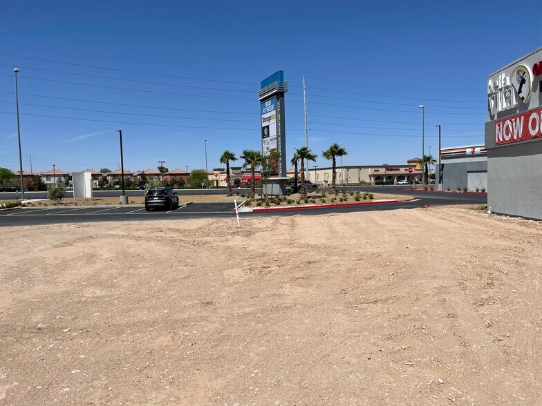 More Photos Of 5025 Blue Diamond Rd, Las Vegas Unknown For Lease