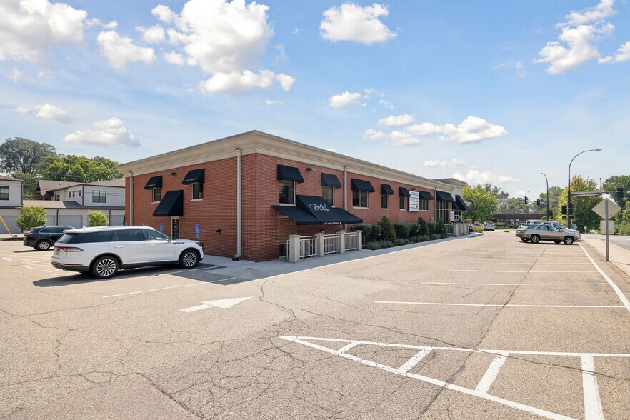 More Photos Of 4420 Valley View Rd, Edina Office For Lease