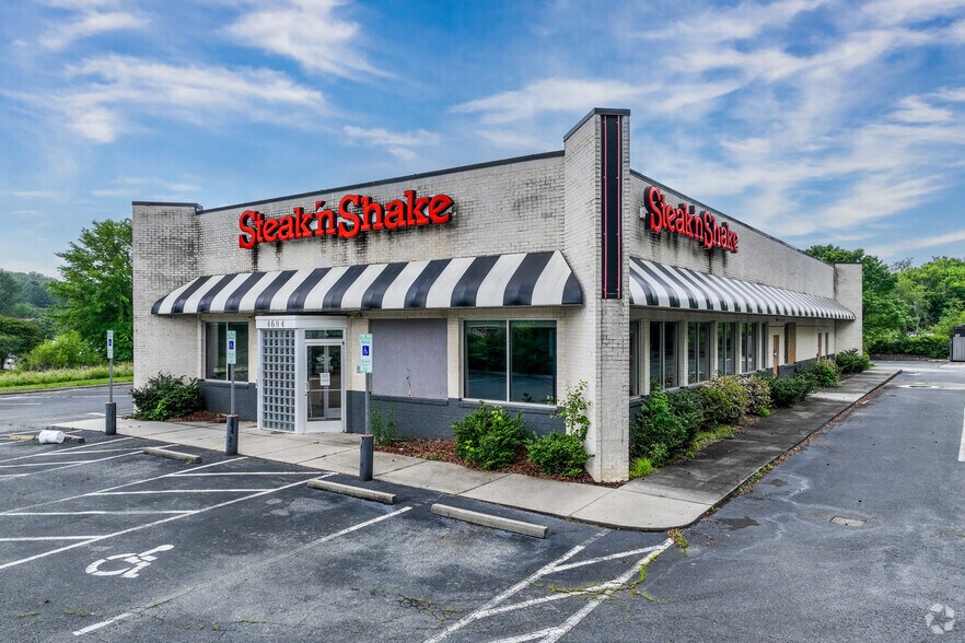 More Photos Of 4684 N Patterson Ave, Winston-Salem Restaurant For Sale
