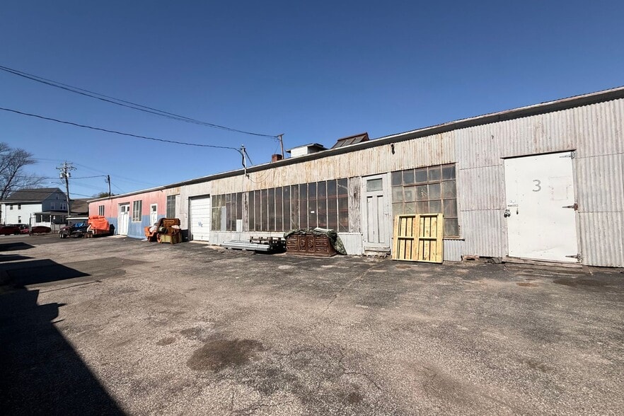 More Photos Of 120 Silliman Ave, Bridgeport Manufacturing For Sale