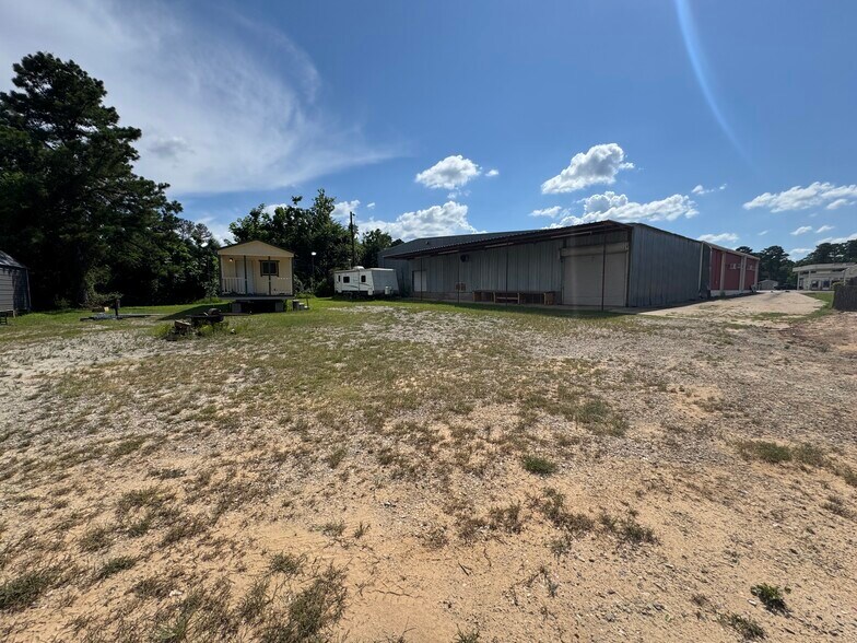 More Photos Of 7823 Highway 155, Coffee City Freestanding For Sale