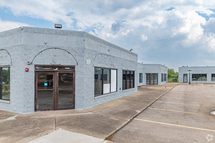 Primary Photo Of 4751-4767 Sauk Trl, Richton Park General Retail For Lease
