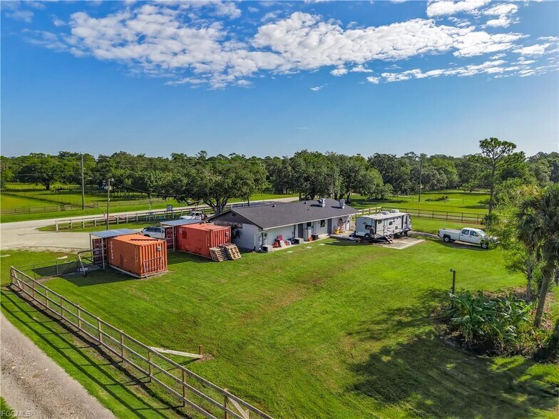 More Photos Of 4443 Loblolly Bay Rd, LaBelle General Retail For Sale