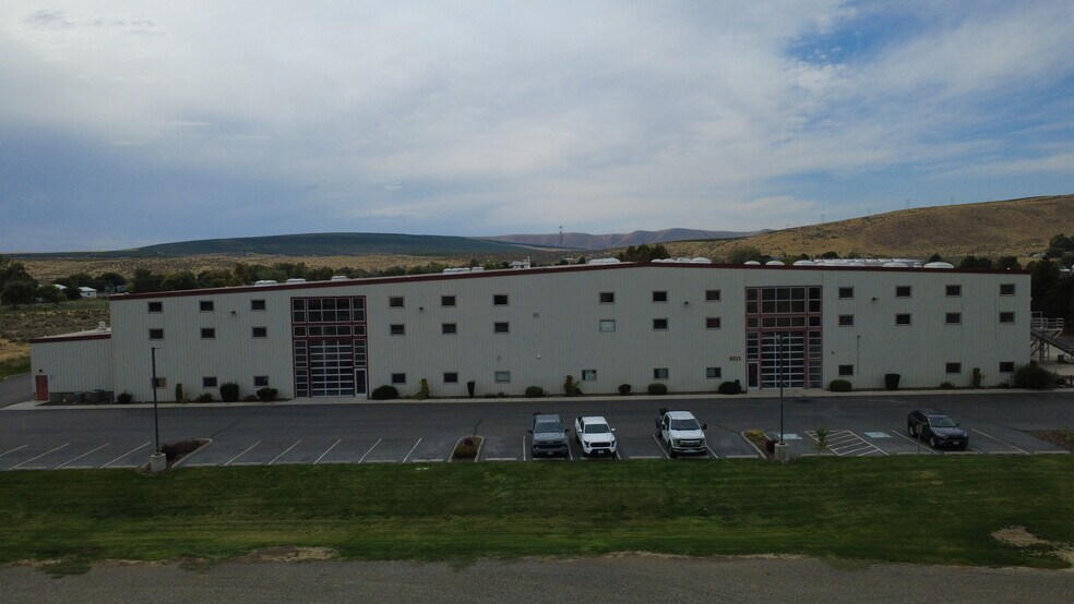 More Photos Of 8111 Keene Rd, West Richland Manufacturing For Sale