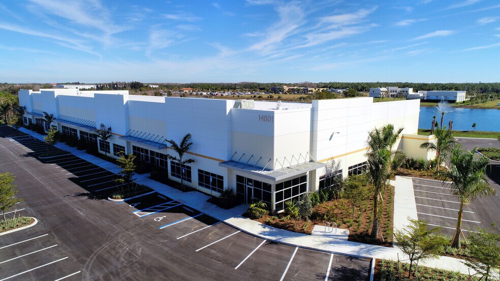 More Photos Of 14661 Jetport Loop, Fort Myers Unknown For Lease