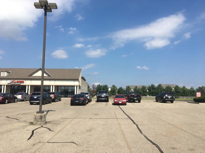 More Photos Of 928 W State St, Trenton Drugstore For Lease