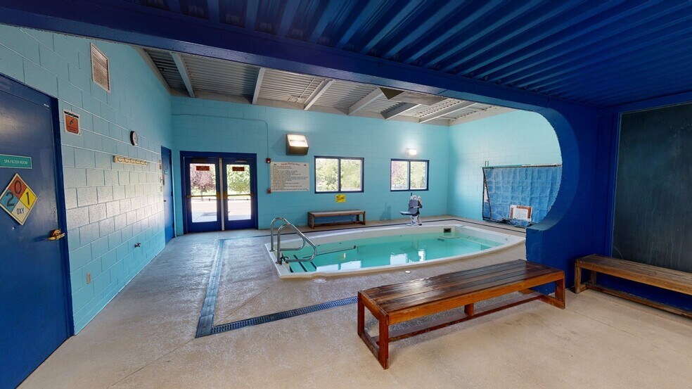 More Photos Of 1426 E Lincolnway, Cheyenne Sports And Entertainment For Sale