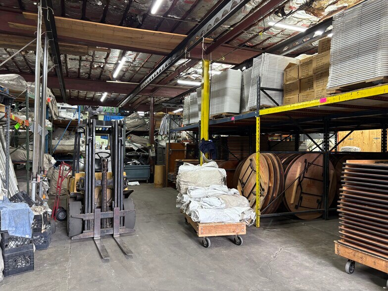 More Photos Of 746 River St, Paterson Distribution For Lease