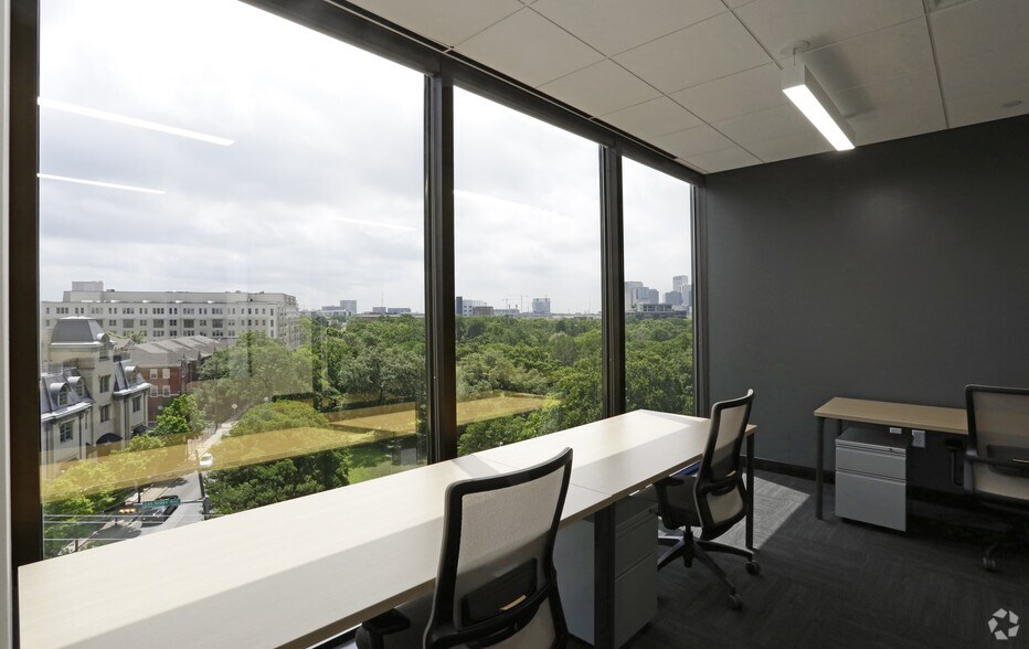 More Photos Of 3232 McKinney Ave, Dallas Office For Lease