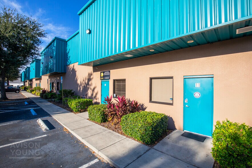 More Photos Of 3506 Saint Valentine Way, Orlando Warehouse For Lease
