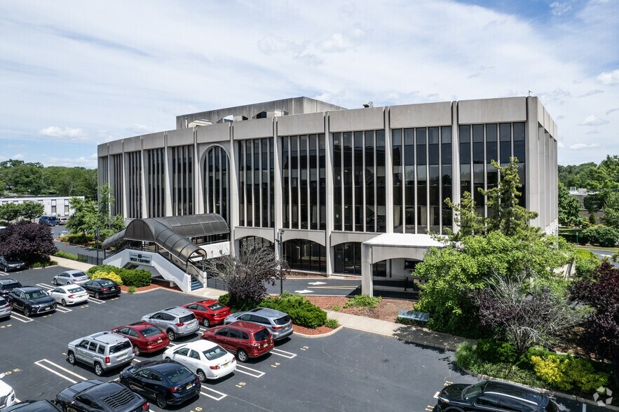 More Photos Of 80 W Century Rd, Paramus Office For Lease