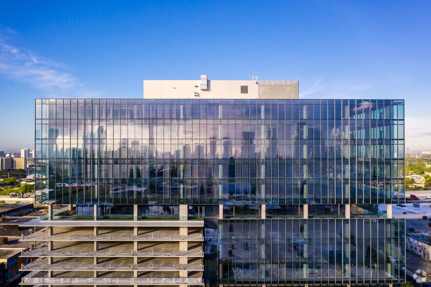 More Photos Of 545 NW 26th St, Miami Office For Lease