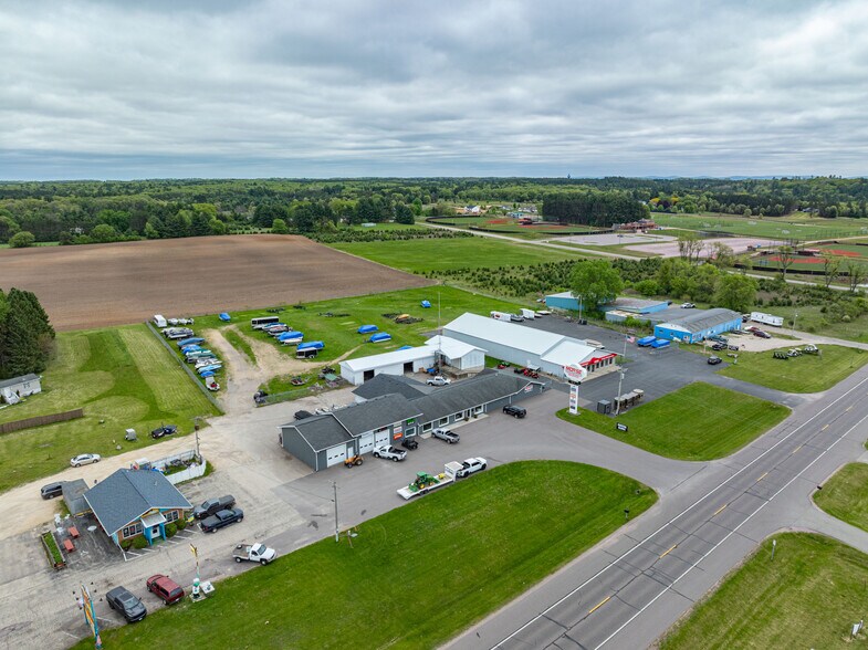 More Photos Of 4150 State Highway 13, Wisconsin Dells Freestanding For Sale