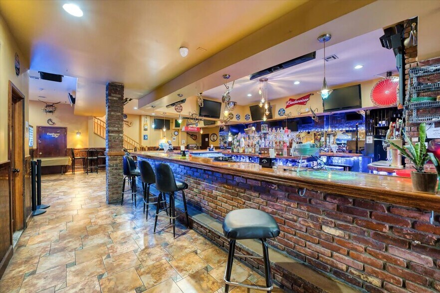 More Photos Of 217-219 Frelinghuysen Ave, Newark General Retail For Sale