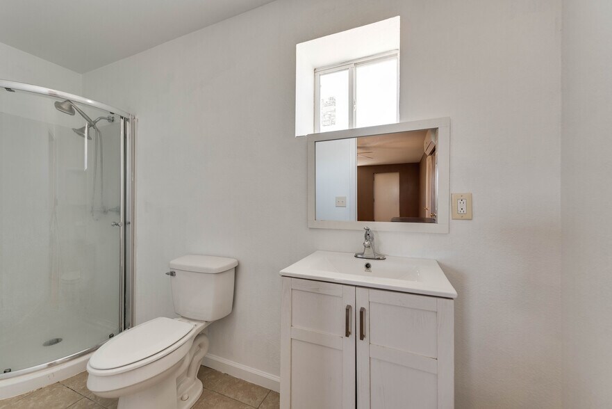 More Photos Of 14540 Dogwood Ave, Gardendale Industrial For Sale