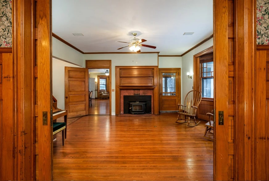 More Photos Of 6 Westridge Rd, Cooperstown Hospitality For Sale