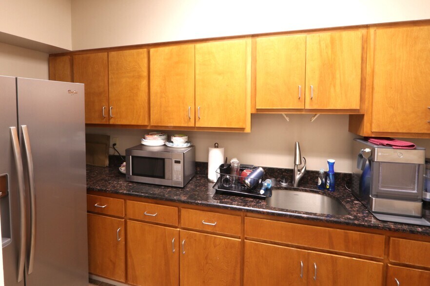 More Photos Of 238 Industrial Park Dr, Monticello Distribution For Sale