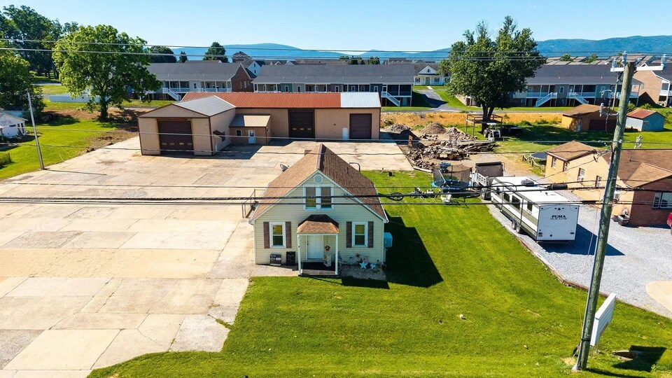 More Photos Of 3231 Stuarts Draft Hwy, Stuarts Draft Warehouse For Sale