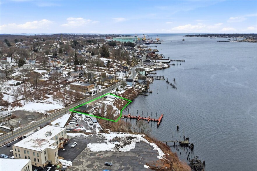 More Photos Of 53 Thames St, Groton Marina For Sale
