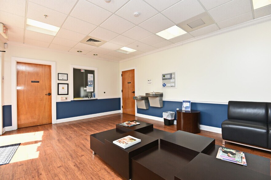 More Photos Of 4355 Bear Gully Rd, Winter Park Medical For Lease