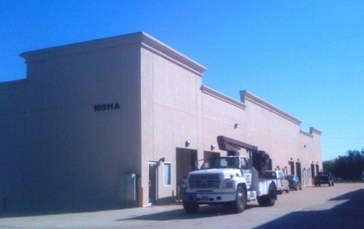 More Photos Of 10511 Windsor Ln, Houston Warehouse For Lease