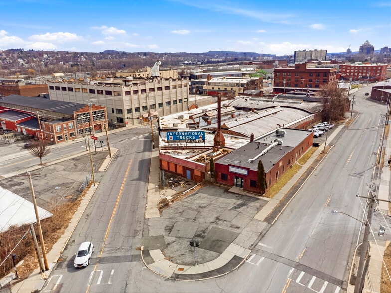 More Photos Of 433 N Pearl St, Albany Warehouse For Sale