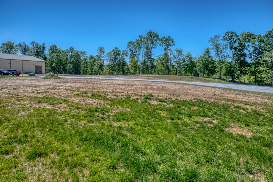 More Photos Of 192 Thunder Rd, Williamstown Land For Lease