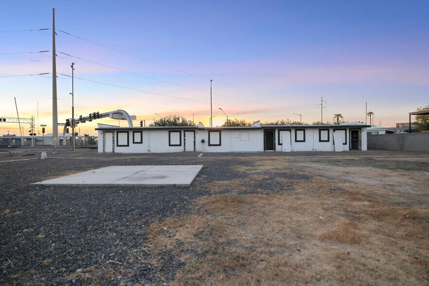 More Photos Of 3060 Grand Ave, Phoenix Apartments For Sale