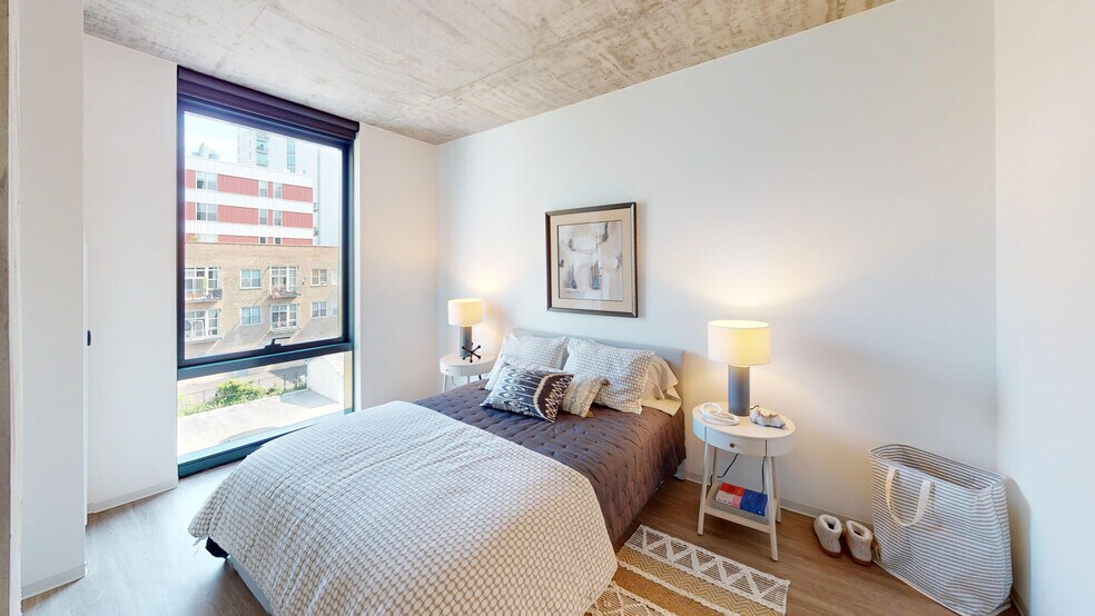 More Photos Of 1717 S Michigan Ave, Chicago Apartments For Lease