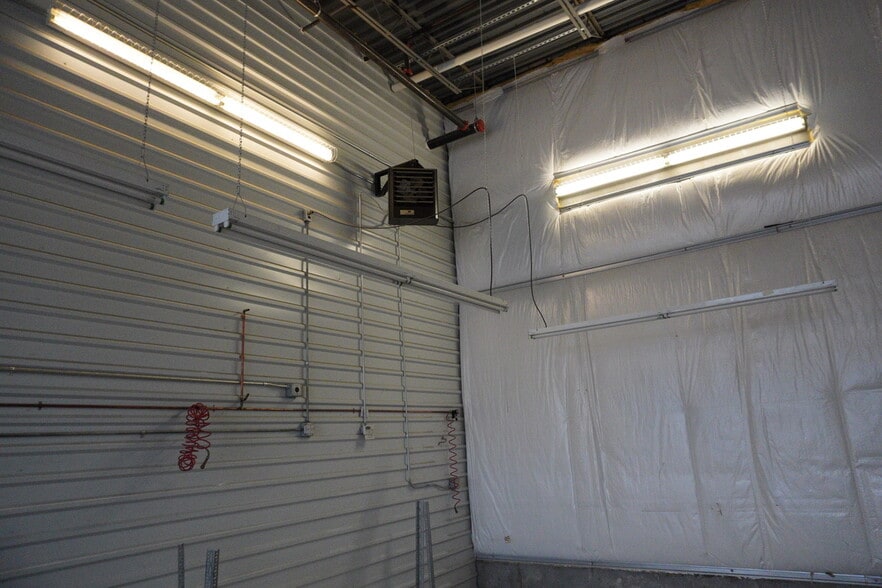 More Photos Of 9181 Commerce Center Cir, Highlands Ranch Self Storage For Sale