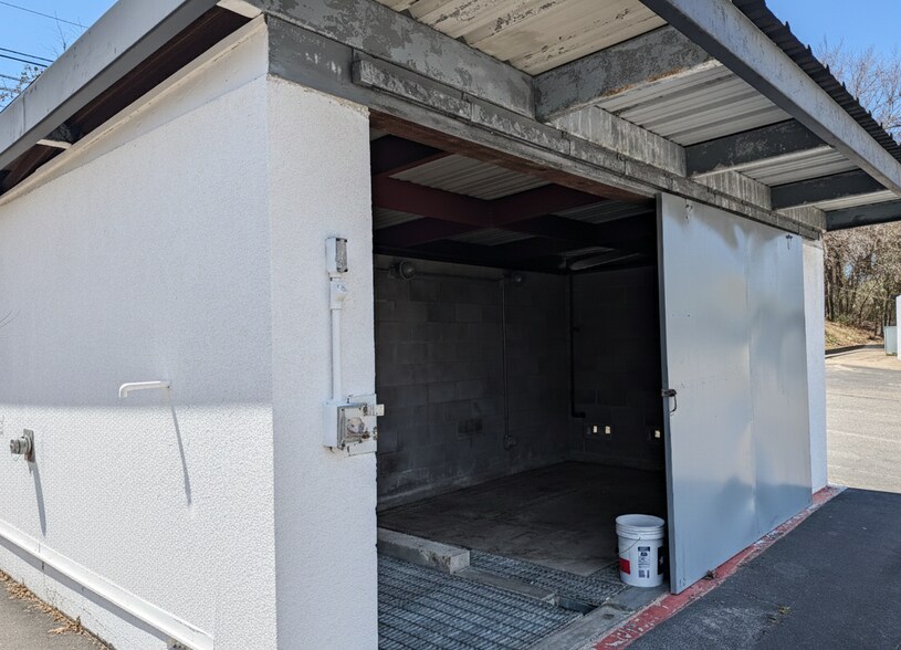 More Photos Of 8605 Cross Park Dr, Austin Office For Lease