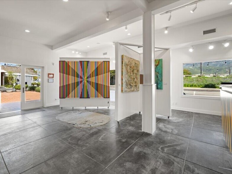 More Photos Of 3823 Santa Claus Ln, Carpinteria Restaurant For Sale