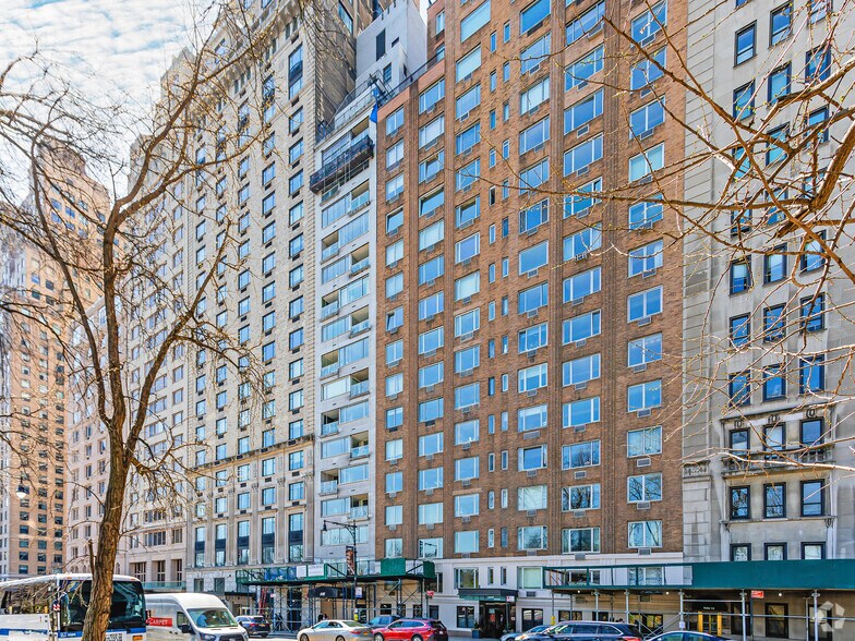 More Photos Of 116 Central Park S, New York Apartments For Lease